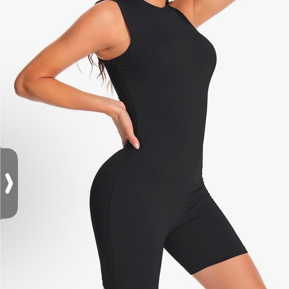 OQQ S NIP SLEEVELESS RIBBED CREW NECK TUMMY CONTROL SHORTS ROMPER - Picture 2 of 5